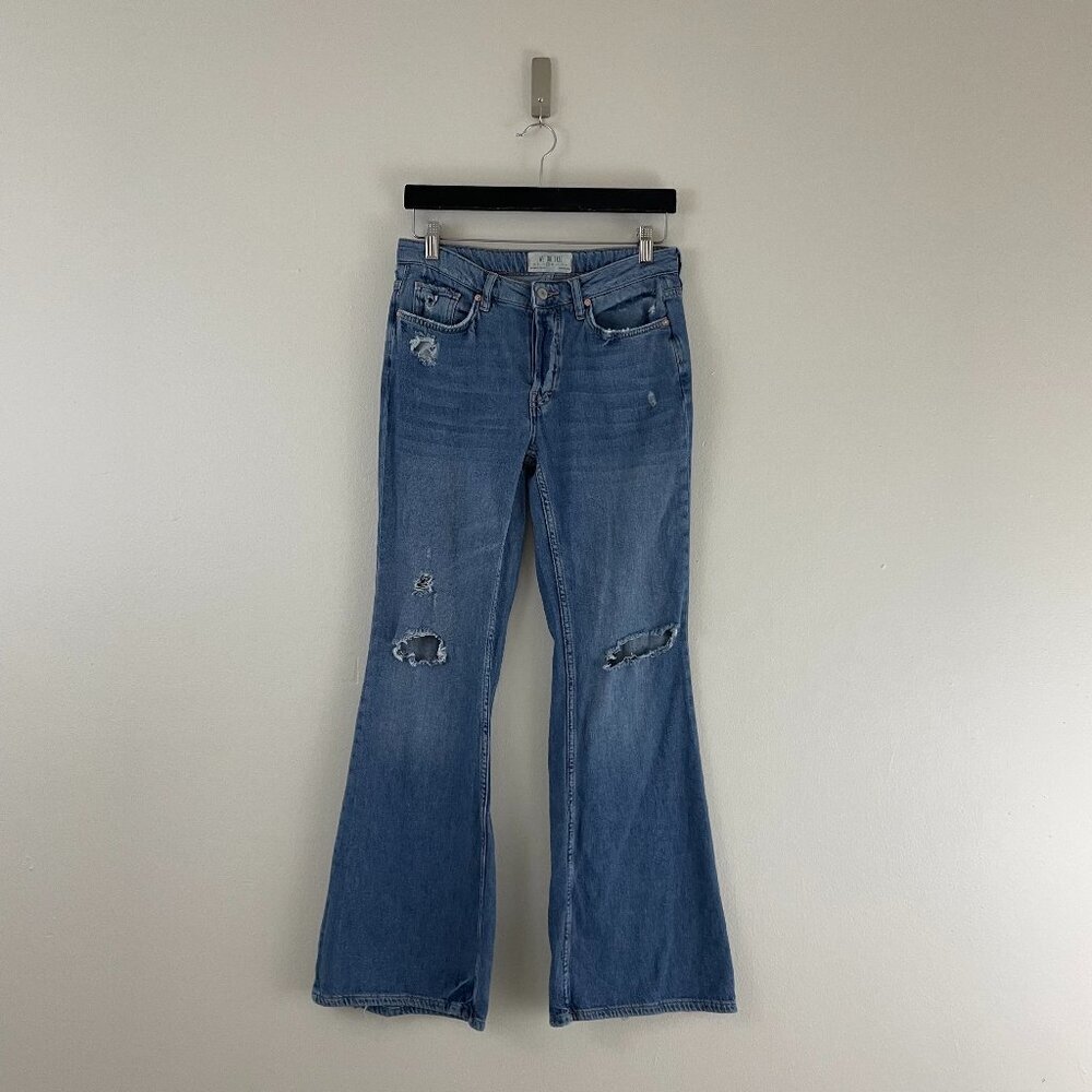 Free People We The Free Relaxed Heritage Distressed Flare Leg Jeans Size 27
